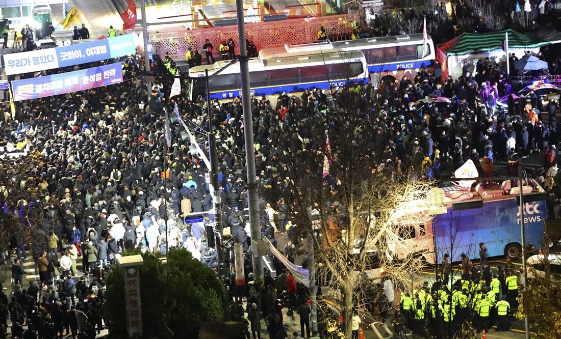 Protestas en Corea del Sur tras declaración de la ley marcial. Foto: AP