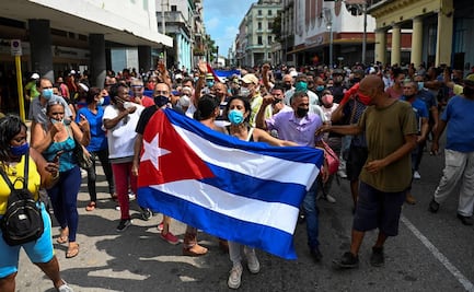 Con un desplegado, políticos, artistas e intelectuales piden fin al embargo de EU a Cuba