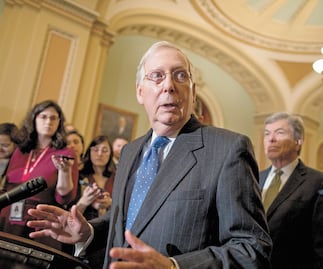 Tras años de críticas, el líder republicano en el Senado, Mitch McConnell, respalda a Trump