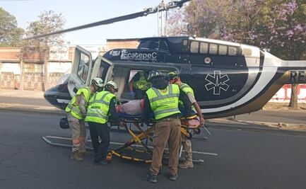 Helicópteros aterrizan sobre la Vía Morelos en Ecatepec; trasladan a motociclistas heridos al hospital