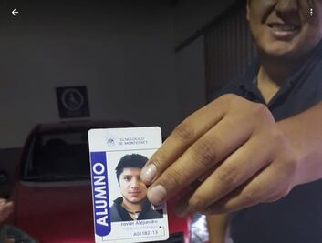 Exhiben a ex alumno del Tec en zona de discapacitados