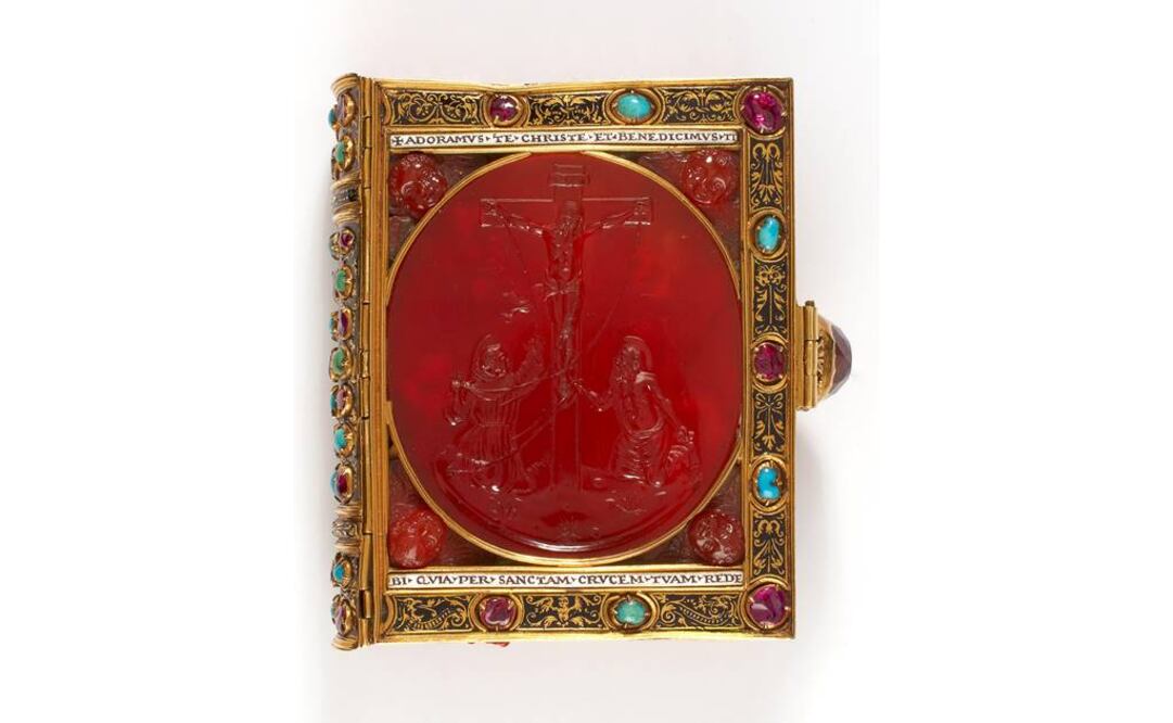 El manuscrito adquirido por el Louvre está ilustrado con 16 pinturas que ocupan una página entera. FOTO: EFE.