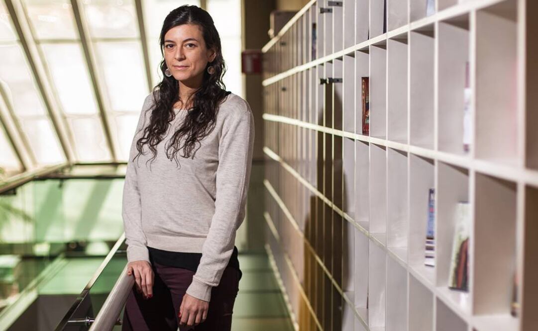 Se trata de la primera incursión de Schweblin (Buenos Aires, 1978) en el género de la novela ya que hasta el momento había escrito solo cuentos. FOTO: Germán Espinosa.