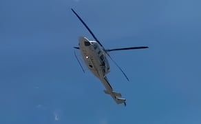 El helicóptero donde viajaba el gobernador Eduardo Ramírez Aguilar realizó un aterrizaje de emergencia. | Foto: Especial.
