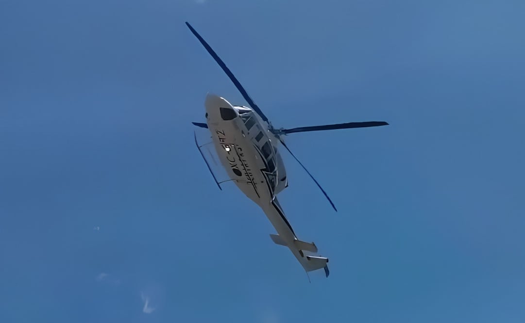 El helicóptero donde viajaba el gobernador Eduardo Ramírez Aguilar realizó un aterrizaje de emergencia. | Foto: Especial.
