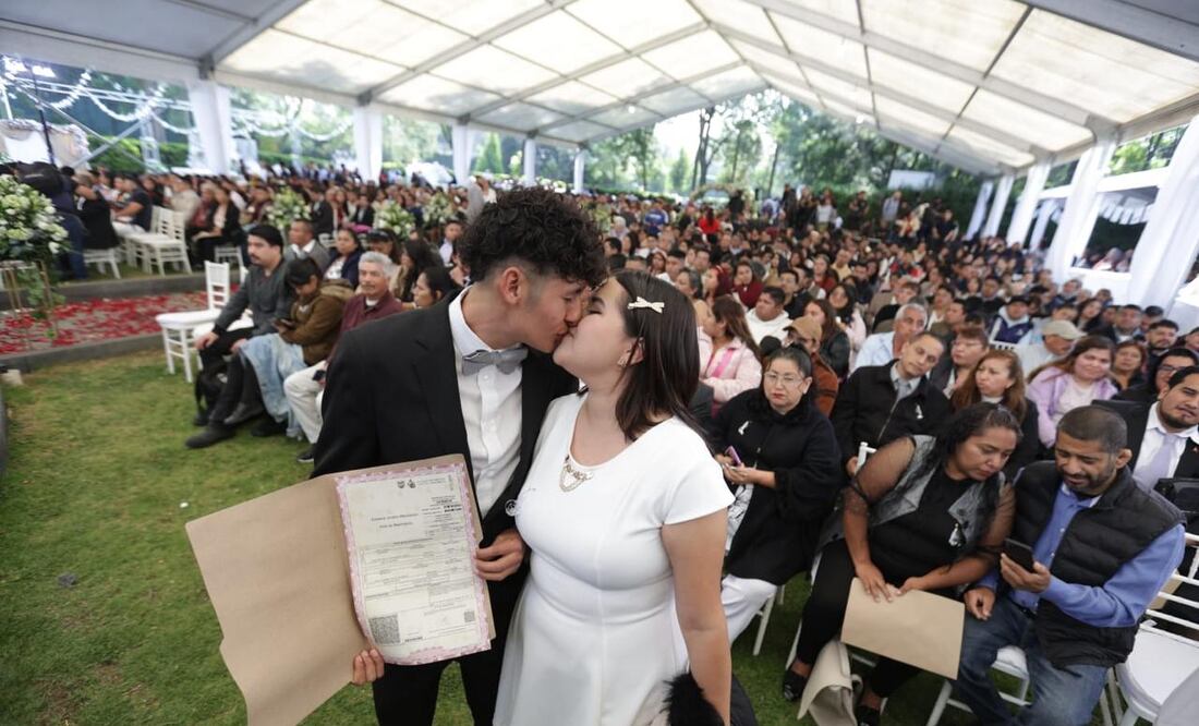 Este 14 de febrero, 400 parejas contrajeron matrimonio en una boda colectiva en la CDMX. (Foto: Francisco Rodríguez/ EL UNIVERSAL)