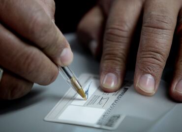 CURP biométrica vs. credencial del INE