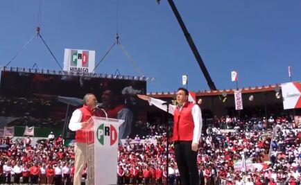 Omar Fayad rinde protesta como candidato del PRI en Hidalgo