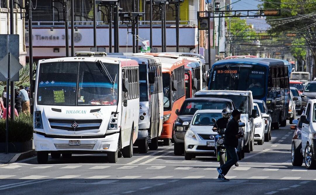 Transporte público en el Valle de Toluca. Foto: Archivo CUARTOSCURO