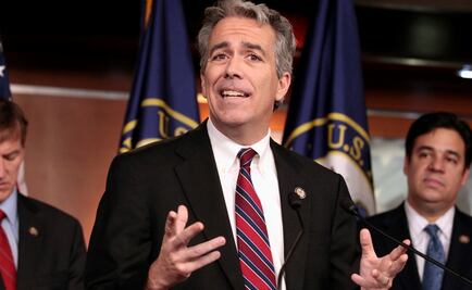 Excongresista de EU anuncia candidatura para elecciones primarias contra Trump rumbo al 2020