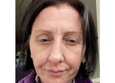 Mujer se divorcia tras 18 años de matrimonio; hoy es sensación en Tinder