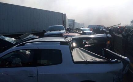 Reportan carambola de 30 vehículos en Veracruz