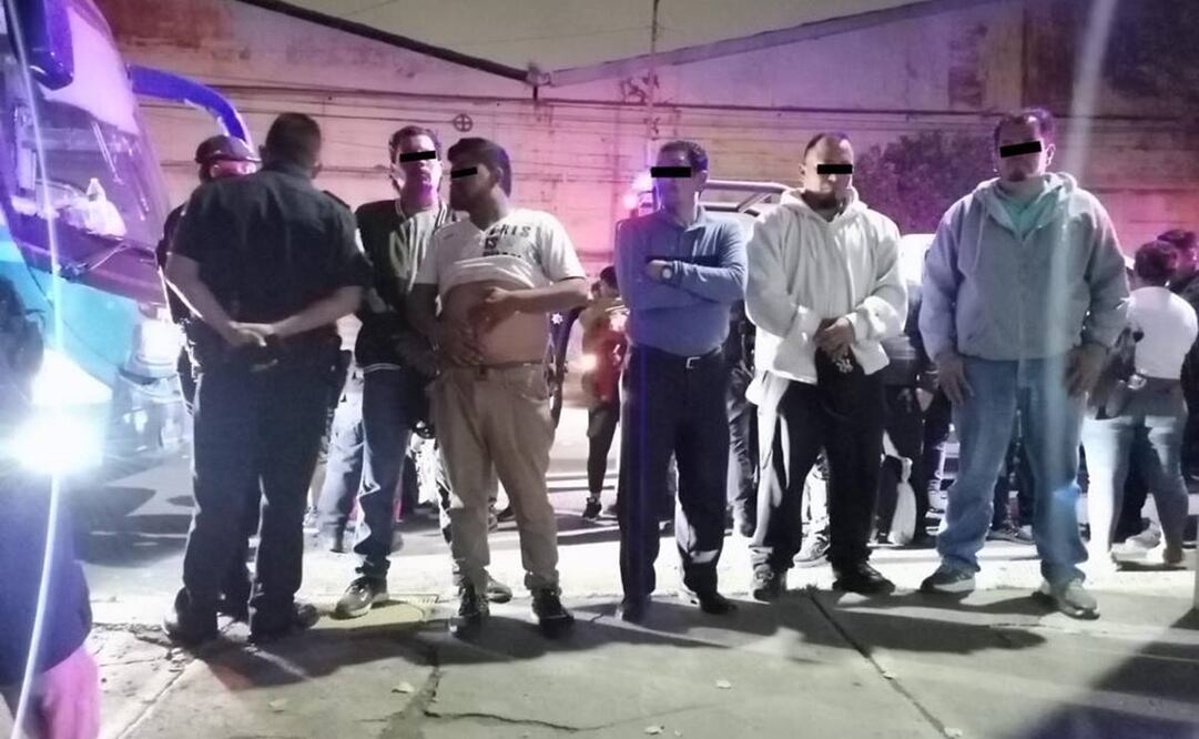 Detienen a 5 polleros. Foto: Especial.