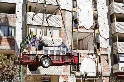 Privilegian dádivas sobre damnificados del 19-S