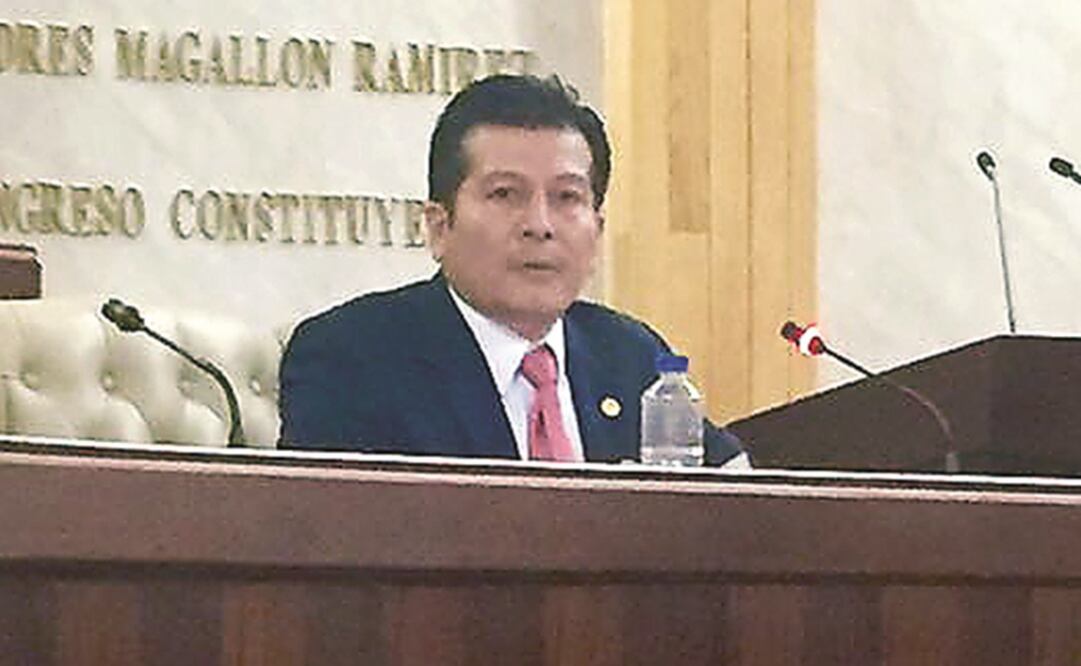 Compromiso. El secretario de Finanzas del gobierno estatal, Mario Pacheco, reconoció el adeudo y aseguró que se están buscando opciones para liquidarlo antes de que concluya la presente administración. FOTO: TOMADA DE FACEBOOK