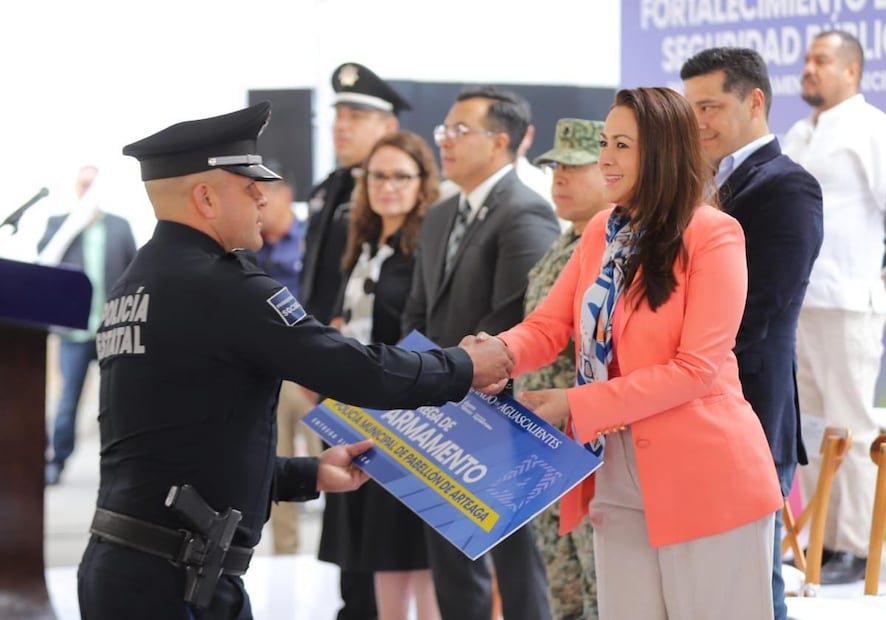 El valor del armamento y municiones entregadas asciende a 24 millones de pesos. Foto: Especial