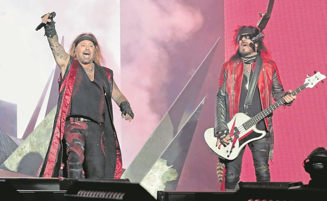 Además de sus éxitos, Mötley Crüe interpretó “Hey ho! Let’s go” de Ramones. Foto: Fernanda Rojas / EL UNIVERSAL