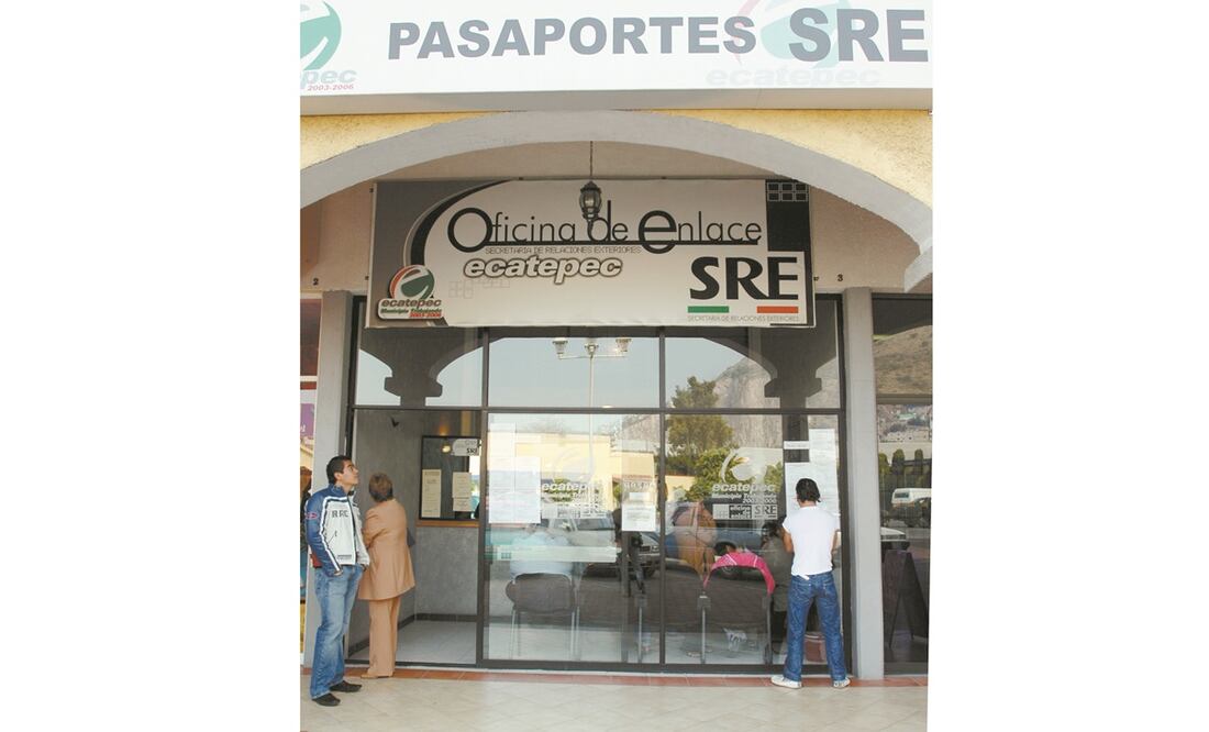 Para el ingreso a la Oficina de Pasaportes se debe cumplir con los protocolos sanitarios. Foto: Archivo/ EL UNIVERSAL.