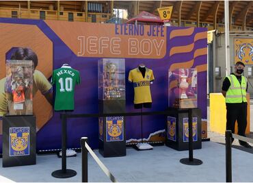 Tigres rinde homenaje a Tomás 'El Jefe' Boy en el Clásico Regio