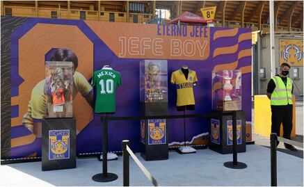 Tigres rinde homenaje a Tomás 'El Jefe' Boy en el Clásico Regio