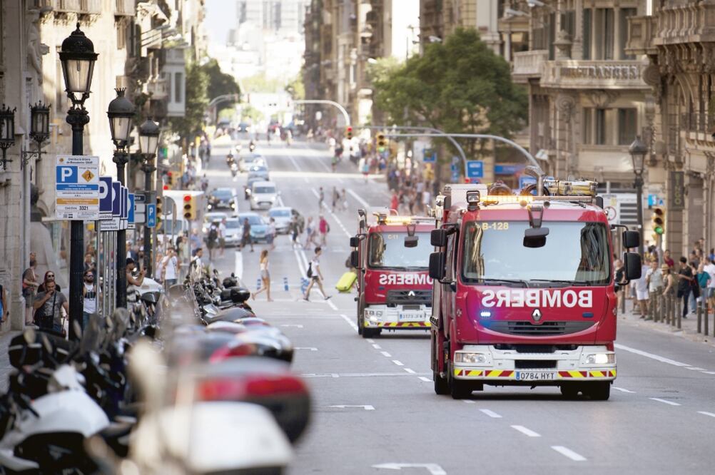 Una furgoneta atropelló a varias personas en La Rambla ayer (XINHUA)