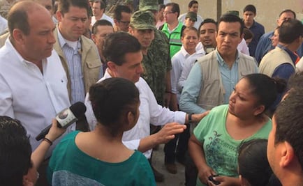 No están solos, regresaré a Acuña: Peña a afectados