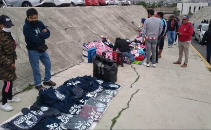 Se hace presente la reventa y la piratería en el estadio de Pachuca