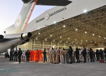 Trasladan a 57 reos a CEFERESOS de Nayarit y Coahuila