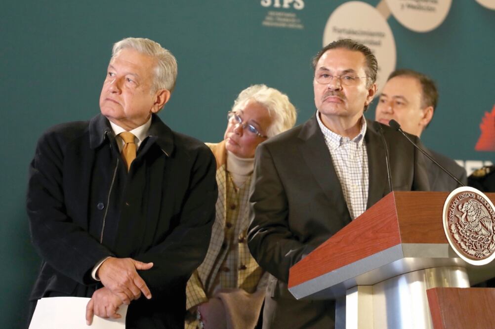 En su conferencia matutina de ayer, el Presidente presentó su estrategia contra el robo de combustibles. Foto: BERENICE FREGOSO. EL UNIVERSAL