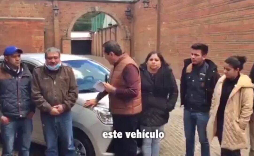 Edomex repondrá autos a afectados por caída de espectacular en Metepec