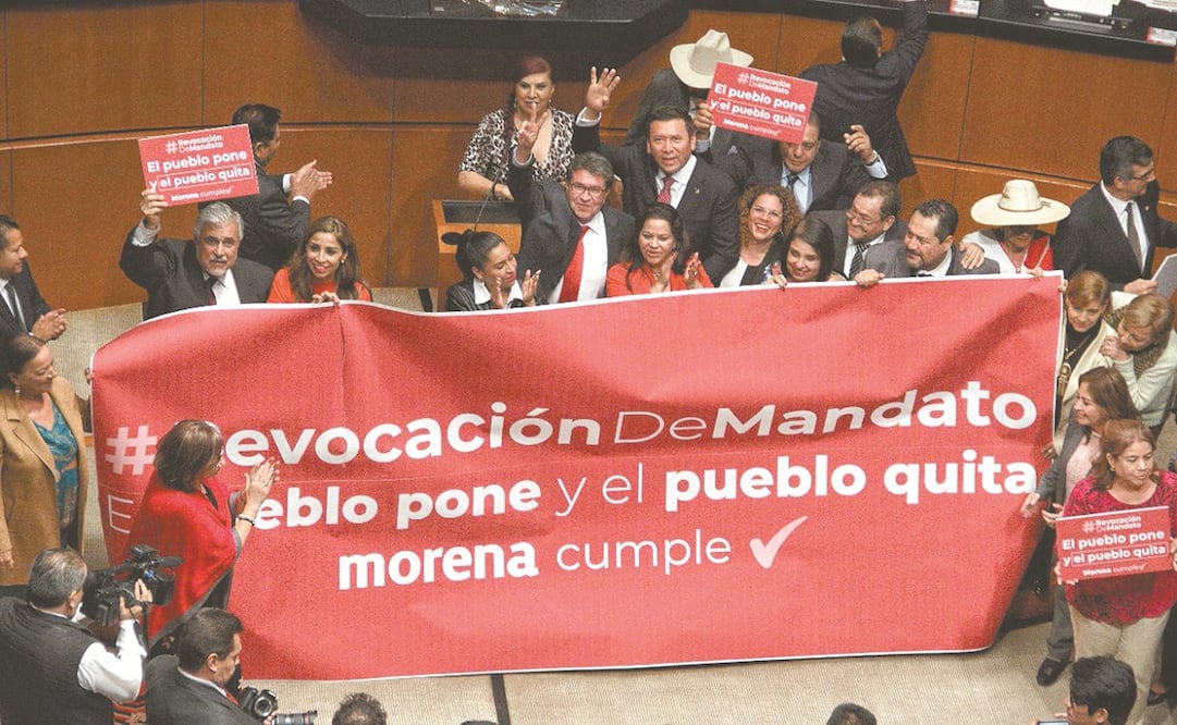 La propuesta detalla que el inicio del proceso de revocación de mandato solamente procederá a petición de los ciudadanos, dijo Ricardo Monreal. Foto: Archivo/ Cuartocuro.