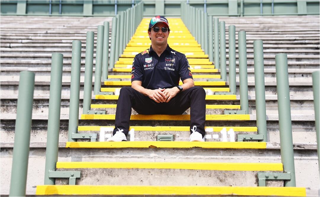 Checo Pérez en el Autódromo Hermanos Rodríguez. FOTO: Twitter