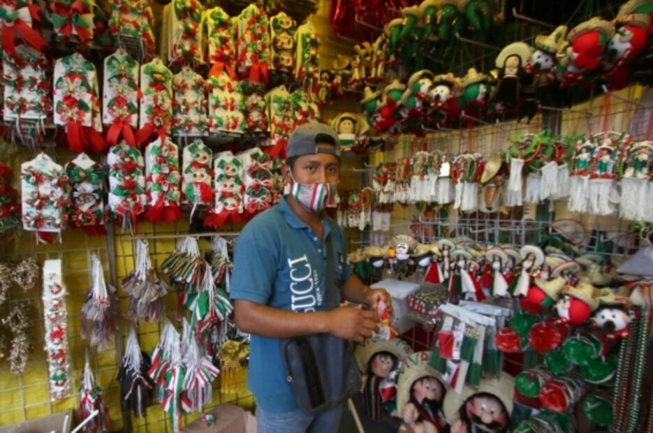 Pocas ventas, trajineras para muestras Covid, y protestas feministas, en las fotos de la semana