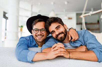 Las relaciones de pareja que iniciaron como una amistad son las más duraderas; estudio 