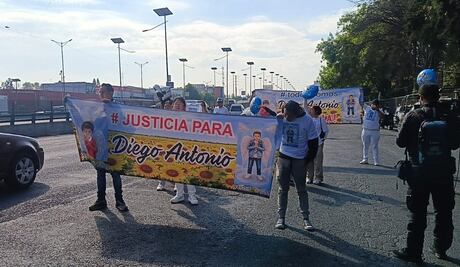 Protestan en Periférico Norte por la muerte del niño Diego; reclaman proceso en libertad de la imputada