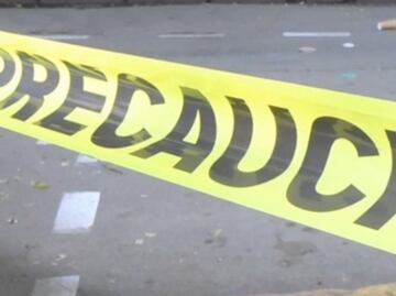 Hallan dos cadáveres afuera de la Universidad de Colima; estaban dentro de un auto