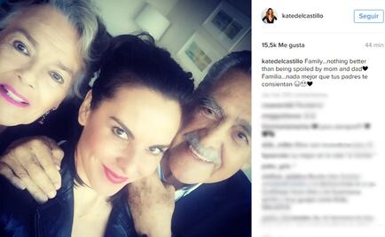 Kate del Castillo presume foto junto a sus padres