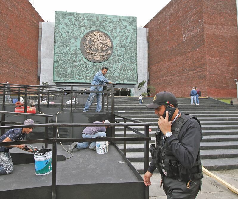 Trabajadores de la Cámara de Diputados convocaron a un paro total de labores y a tomar San Lázaro el próximo martes 3 de diciembre. Foto: ARCHIVO EL UNIVERSAL