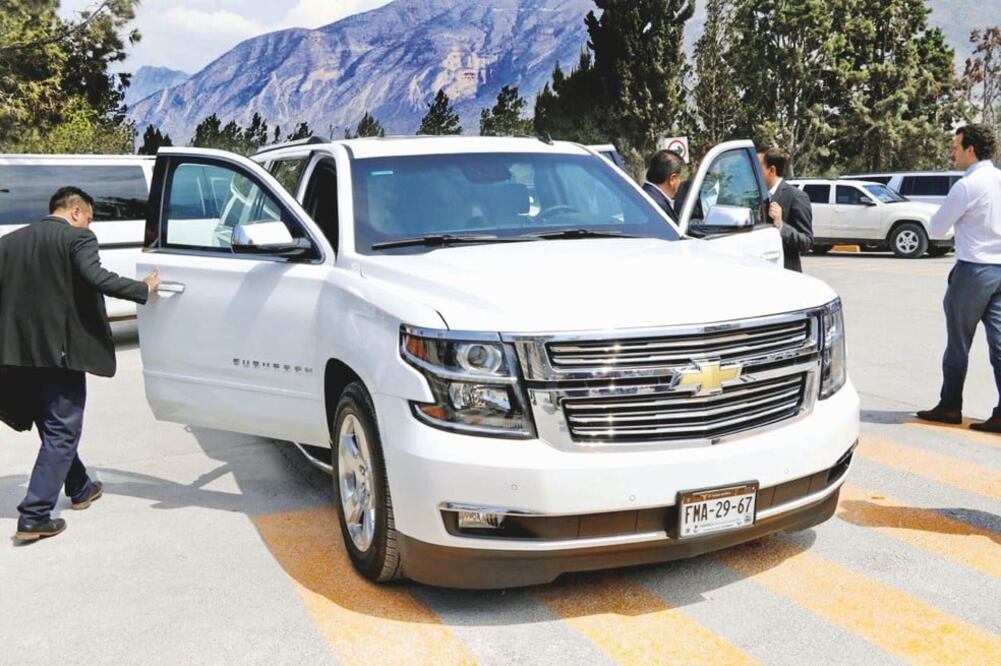 Imagen de una de las camionetas blindadas adquiridas por el gobierno de Miguel Riquelme, tomada el miércoles 11 de abril (ESPECIAL)