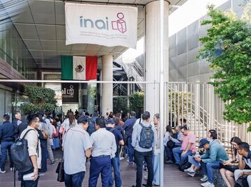 Se extingue el Inai: Asume Anticorrupción y Buen Gobierno transparencia; reconocen trabajo de excomisionados