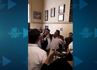 Aristóteles deja cargo y canta "pero sigo siendo el reeey"