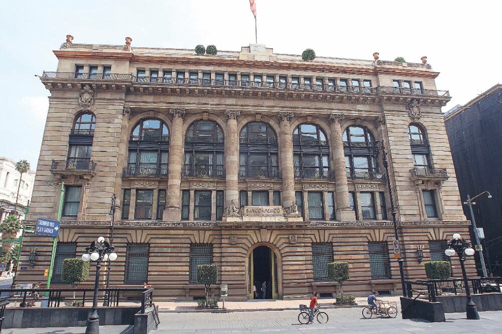 Las decisiones que toma el Banco de México se llevan a cabo bajo el consenso de la Junta de Gobierno, integrada por cinco miembros (ARCHIVO EL UNIVERSAL)