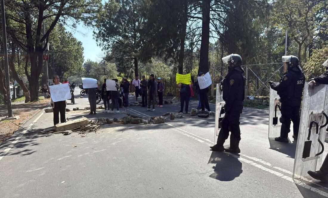 Bloqueo y enfrentamiento en Tlalpan; desalojo en el Parque Ecoturístico Tepozán genera caos vial. Foto: Especial