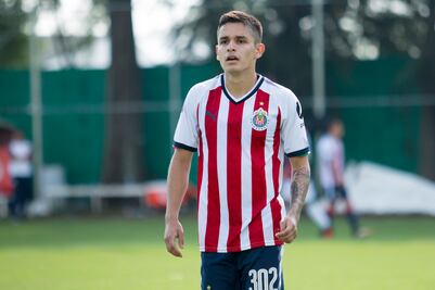 Chivas responde a mamá de futbolista
