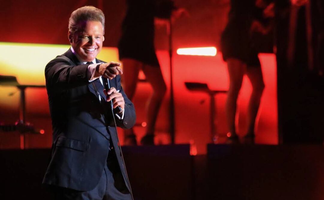 Luis Miguel agradeció la lealtad a su público en Acapulco. FOTO: EFE
