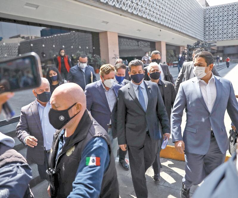 Arropado por la cúpula panista, el mandatario de Tamaulipas dijo que si lo van a acusar debe ser por no someterse a este gobierno. Foto: DIEGO SIMÓN SÁNCHEZ. EL UNIVERSAL