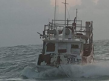 Localizan embarcación con sus 4 tripulantes desaparecida en altamar durante el huracán Milton