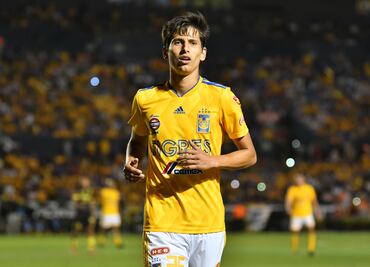 El Guadalajara y el Cruz Azul se pelean a jugador de los Tigres