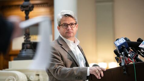 "Trump está incitando a la violencia en EU", dice funcionario electoral republicano