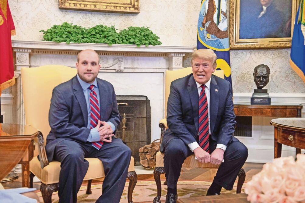 Excarcelado. Joshua Holt fue recibido anoche en la Casa Blanca por el presidente estadounidense, Donald Trump, tras ser liberado por el gobierno venezolano. Foto: NICHOLAS KAMM. AFP